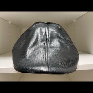 Black Leather bonnet